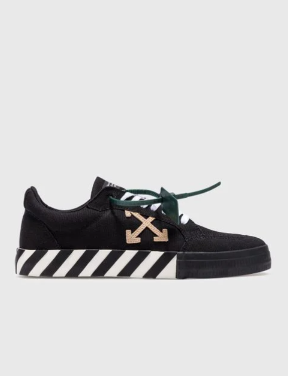 Off-White c/o Virgil Abloh